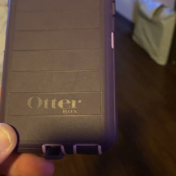 I’m sailing otter box iPhone 6 it’s in very good c - Picture 6 of 6